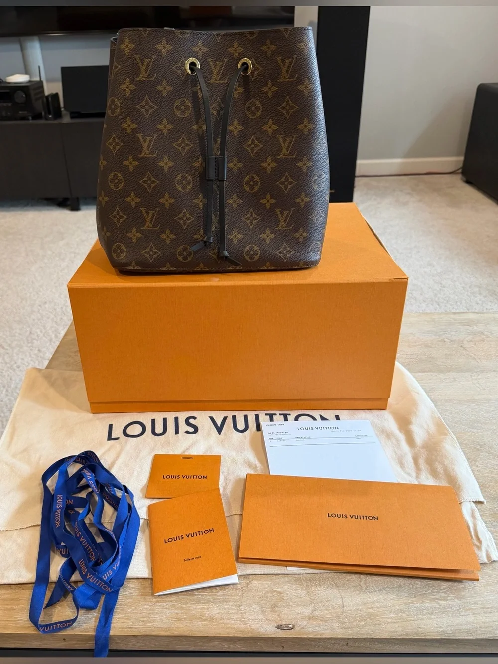 Louis Vuitton Monogram Neo Noe MM Handbag